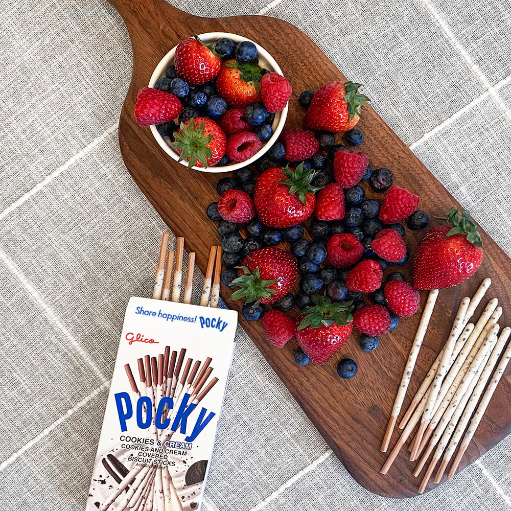 Pocky Cookies & Cream - Image 5